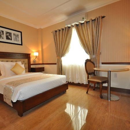 Central Hotel & Residences Swimming Pool Ho Şi Min Exterior foto