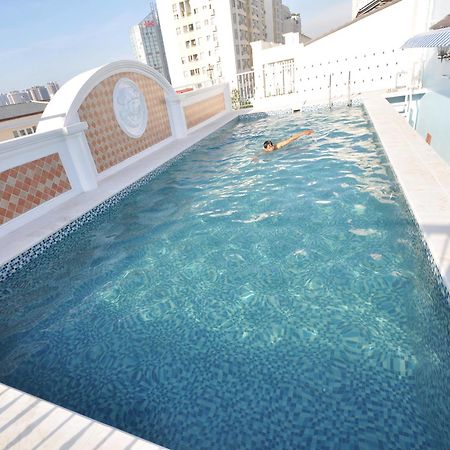 Central Hotel & Residences Swimming Pool Ho Şi Min Exterior foto