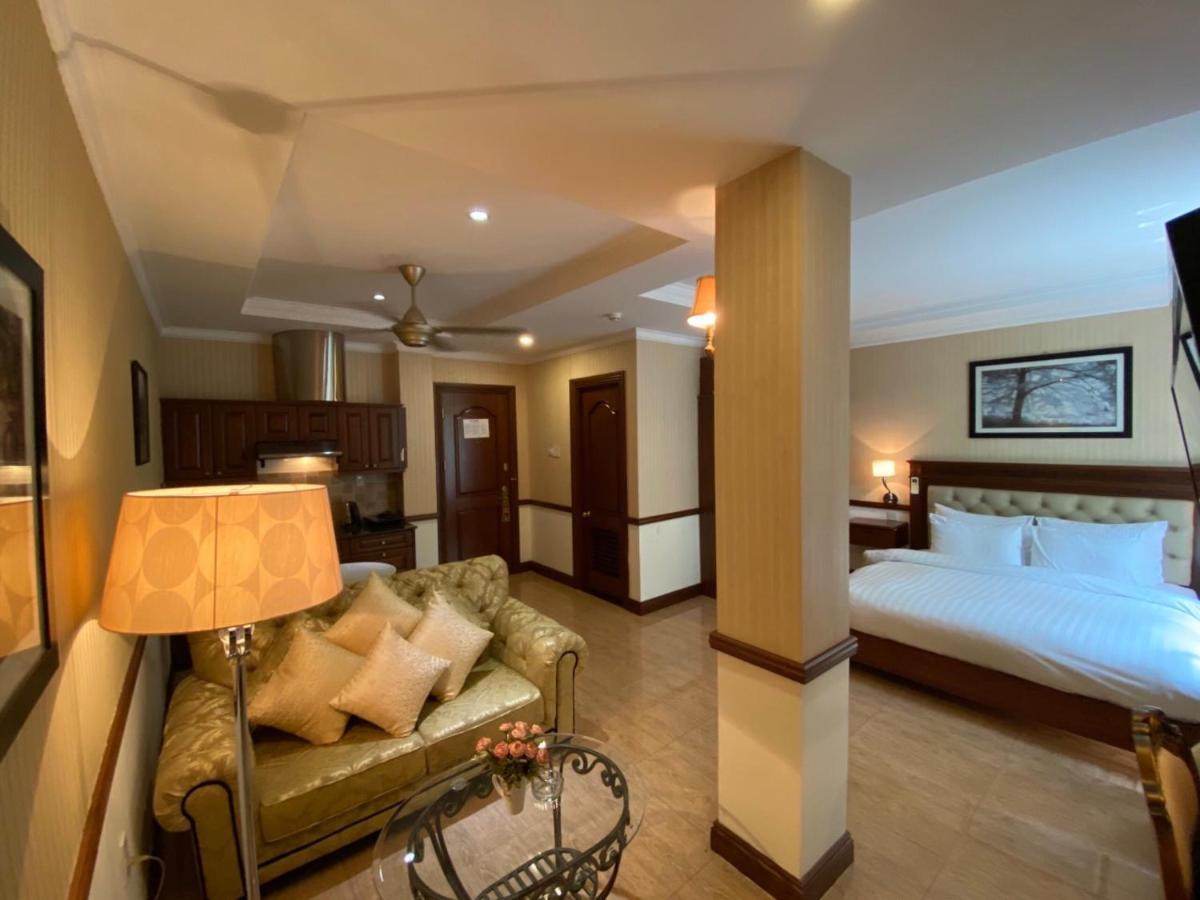 Central Hotel & Residences Swimming Pool Ho Şi Min Exterior foto
