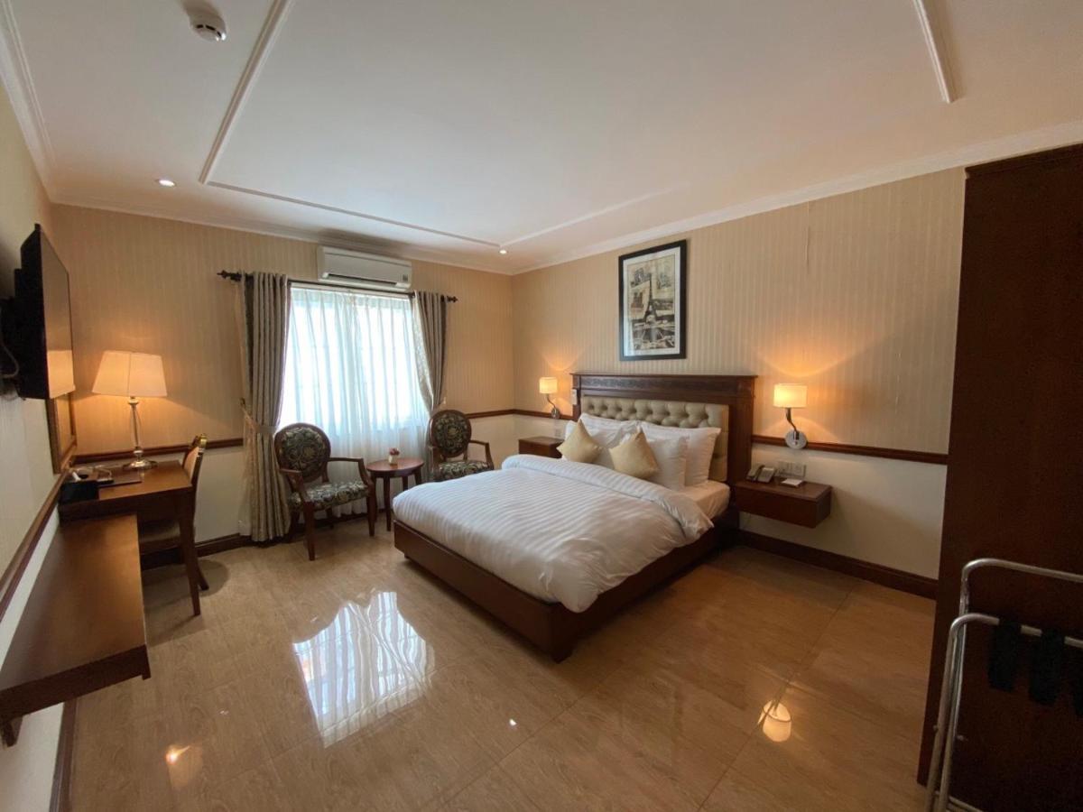 Central Hotel & Residences Swimming Pool Ho Şi Min Exterior foto