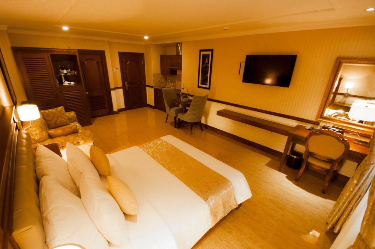Central Hotel & Residences Swimming Pool Ho Şi Min Exterior foto